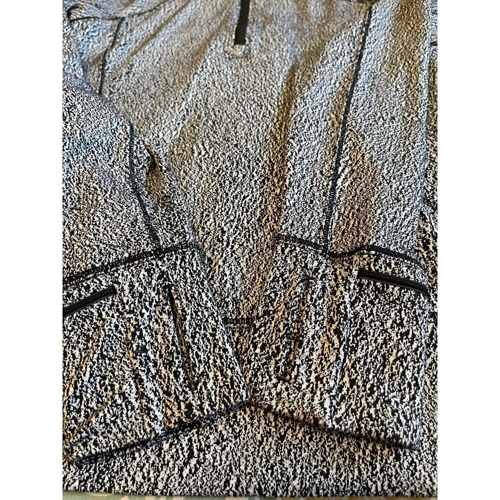 Lululemon Rush Hour 1/2 Zip Luon Spray Jacquard White Black Pullover size 8 Run - Picture 10 of 10